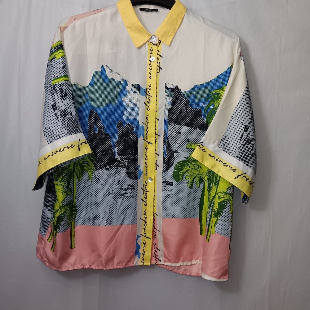 PARFOIS WOMEN'S GRAPHIC ART TO WEAR SHORT SLEEVE BUTTON UP SHIRT